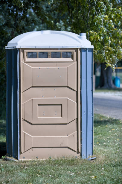 Best Portable toilet rental cost  in Greendale, WI
